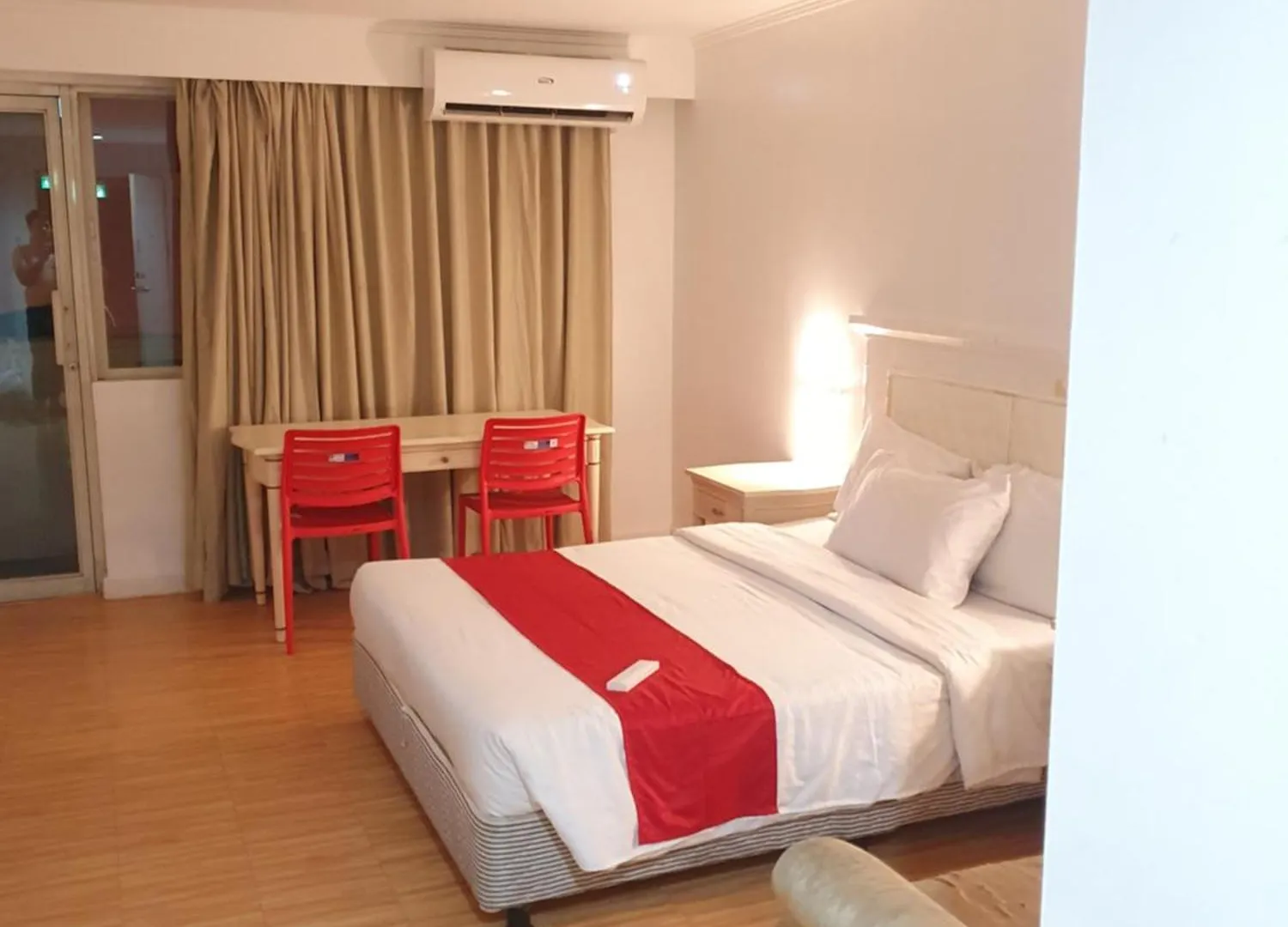Aparthotel Sab R.Condotel And Room Rental Makati City Philippines